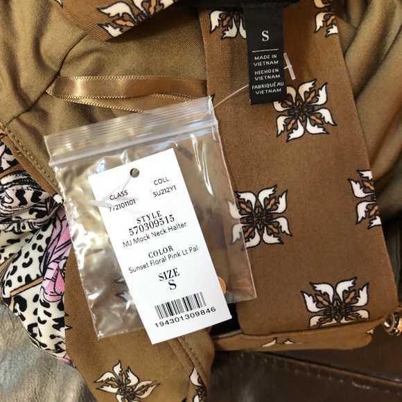 WHBM top. - Picture 10 of 12